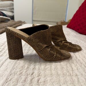 Gianni Bini Brown Cheetah Print Mules